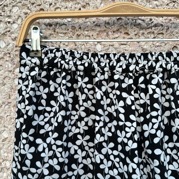 Who What Wear Clover Flutter Shorts NWT - Picture 4 of 6